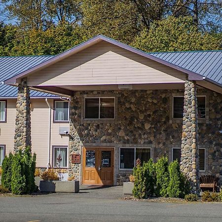 Crest Trail Lodge Пакууд Екстериор снимка
